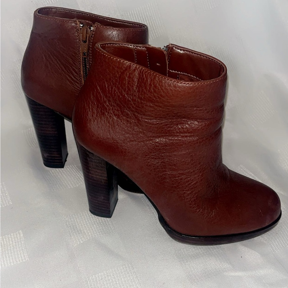 Gianni Bini Brown Heeled Boots